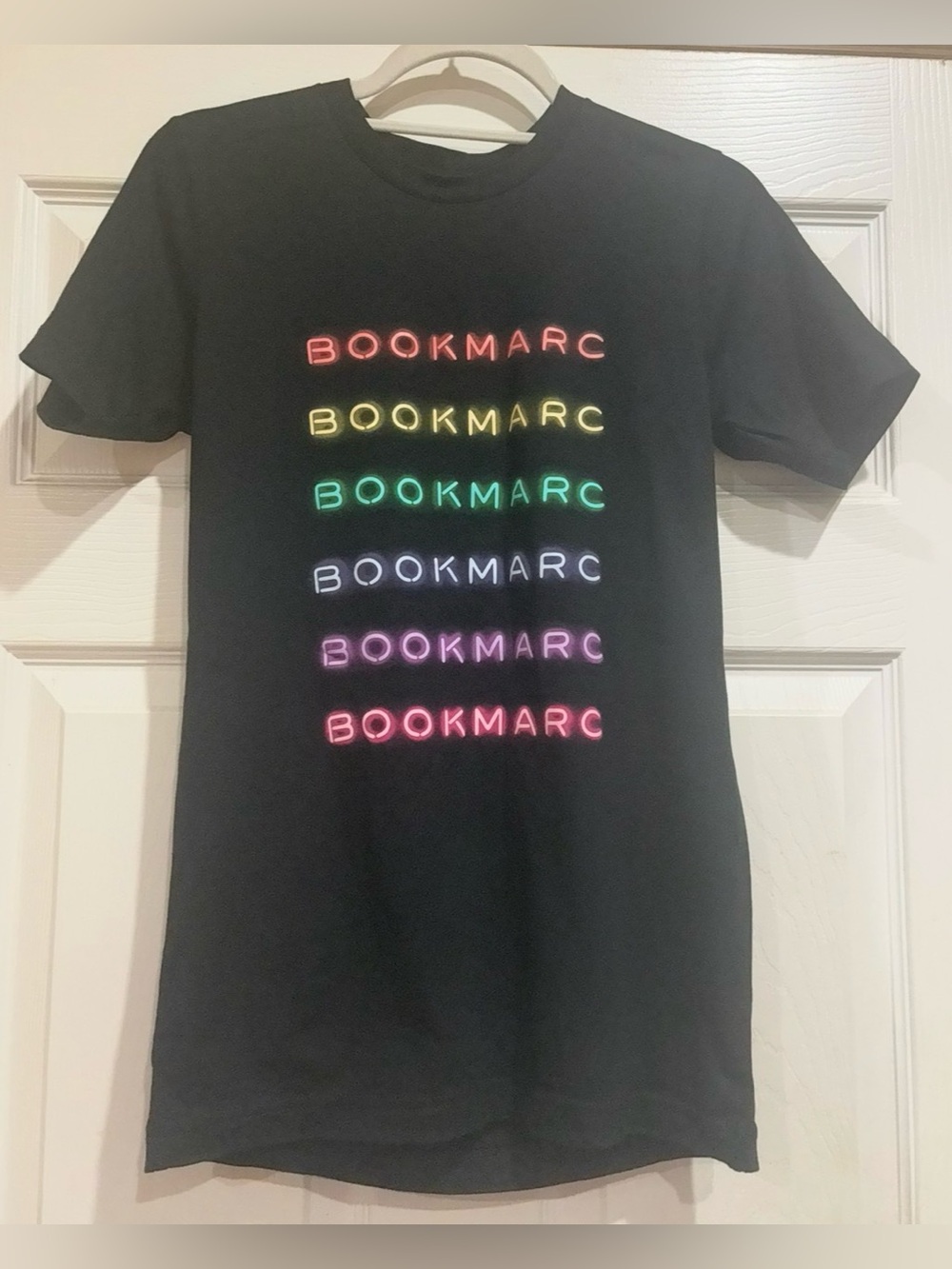 Marc Jacobs 'BOOKMARC' Neon Logo Tee
